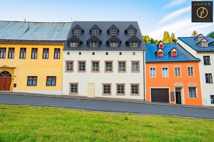 Prodej bytu 2+kk, Jáchymov, náměstí Republiky, 38 m2