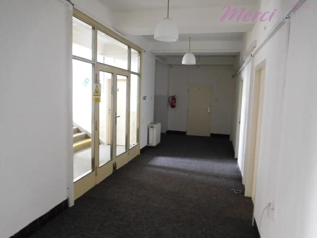 Pronájem kanceláře, Uherské Hradiště, Tř. Maršála Malinovského, 23 m2