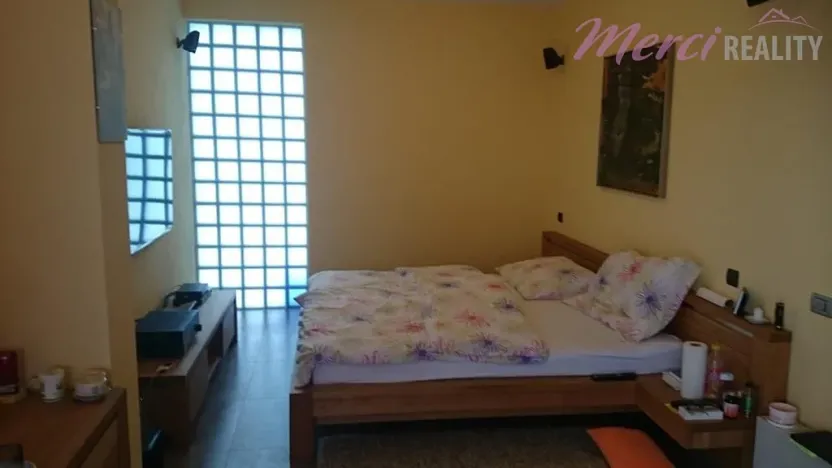 Prodej rodinného domu, Malý Lapáš, Slovensko, 436 m2