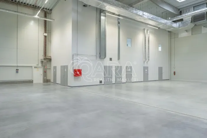 Pronájem skladu, Divišov, 2398 m2