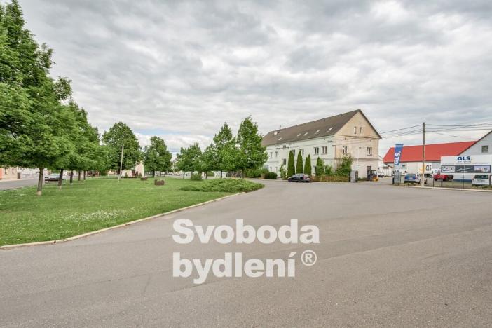 Prodej komerční nemovitosti, Srbice, 879 m2