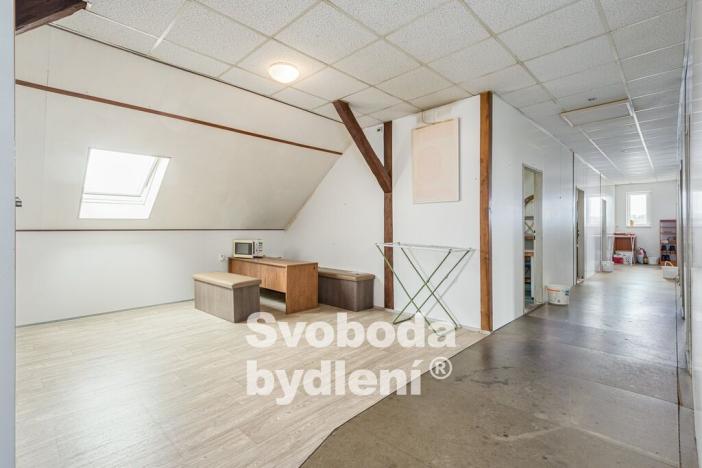 Prodej výrobních prostor, Srbice, 879 m2