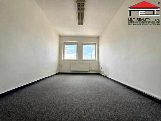 Pronájem výrobních prostor, Brno, Pražákova, 565 m2