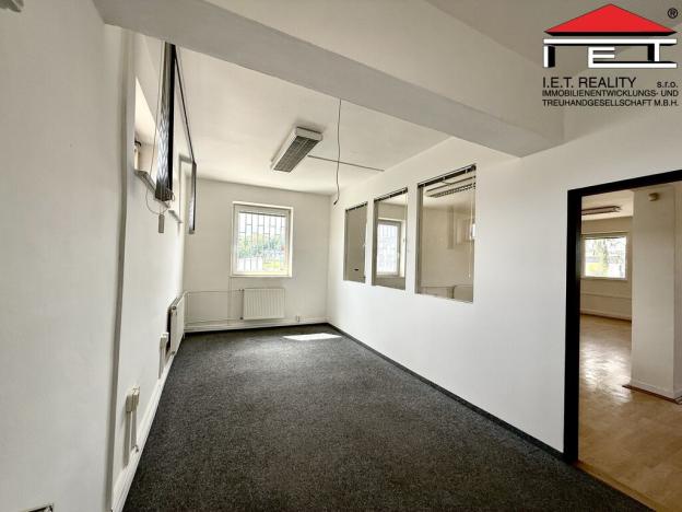 Pronájem výrobních prostor, Brno, Pražákova, 565 m2