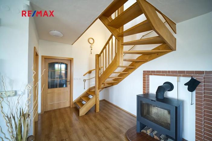 Pronájem rodinného domu, Cerhovice, Mayerova, 194 m2