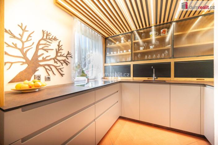 Prodej rodinného domu, Borovany, Vodárenská, 249 m2