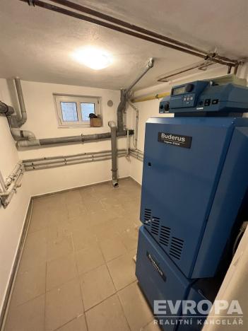 Prodej rodinného domu, Praha - Nebušice, Na Malé Šárce, 178 m2