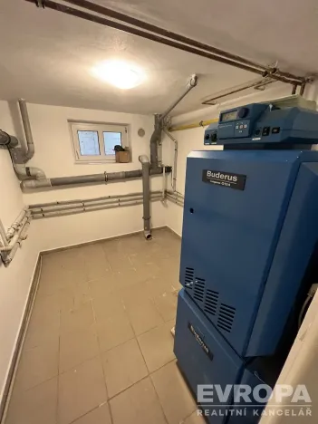 Prodej rodinného domu, Praha - Nebušice, Na Malé Šárce, 178 m2