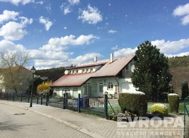 Prodej rodinného domu, Praha - Nebušice, Na Malé Šárce, 178 m2