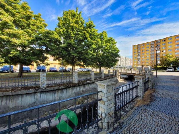 Prodej obchodního prostoru, Jirkov, Kostelní, 751 m2