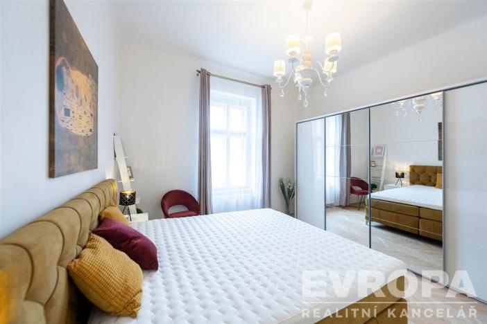 Pronájem bytu 2+1, Praha - Nové Město, Pod Slovany, 100 m2