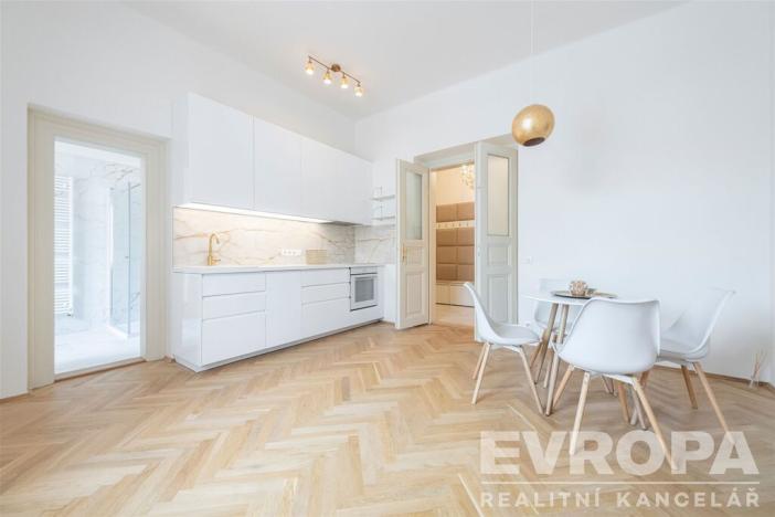 Pronájem bytu 2+1, Praha - Nové Město, Pod Slovany, 100 m2