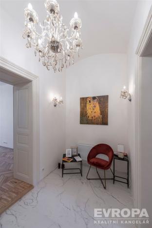 Pronájem bytu 2+1, Praha - Nové Město, Pod Slovany, 100 m2