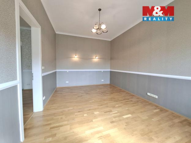 Pronájem bytu 4+1, Karlovy Vary, Varšavská, 105 m2