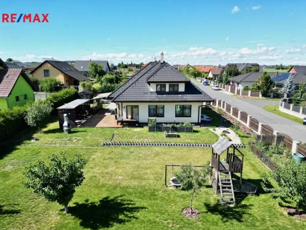 Prodej rodinného domu, Křenice, K Aleji, 166 m2