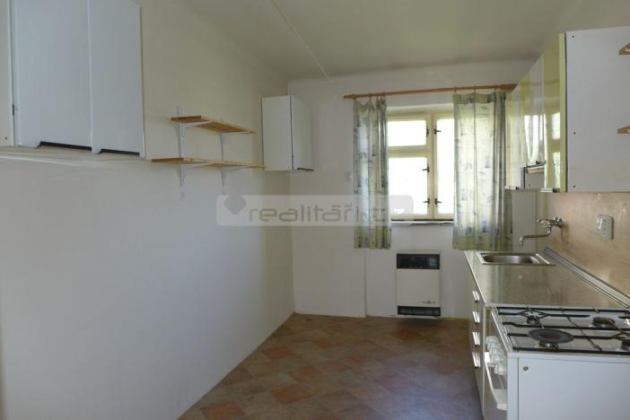 Prodej bytu 2+1, Plzeň - Doubravka, Železničářská, 63 m2