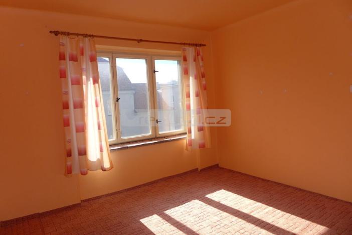 Prodej bytu 2+1, Plzeň - Doubravka, Železničářská, 63 m2