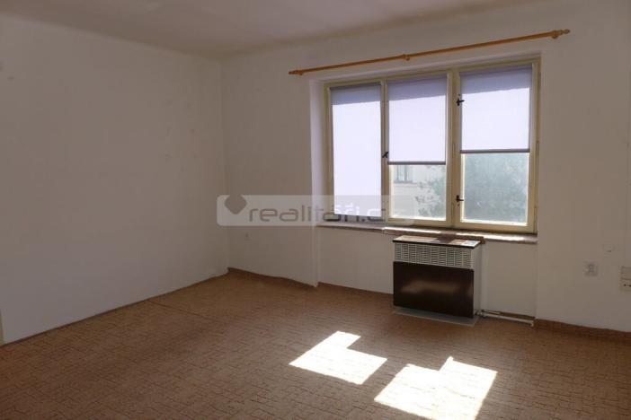 Prodej bytu 2+1, Plzeň - Doubravka, Železničářská, 63 m2