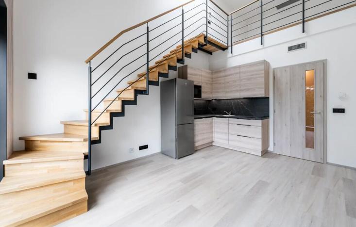 Pronájem bytu 2+kk, Praha - Hlubočepy, Slivenecká, 42 m2