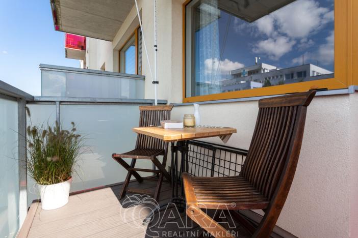 Pronájem bytu 2+kk, Praha - Modřany, Soukalova, 48 m2