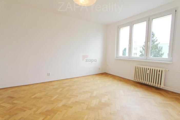 Pronájem bytu 2+kk, Praha - Hostivař, Bělinského, 35 m2
