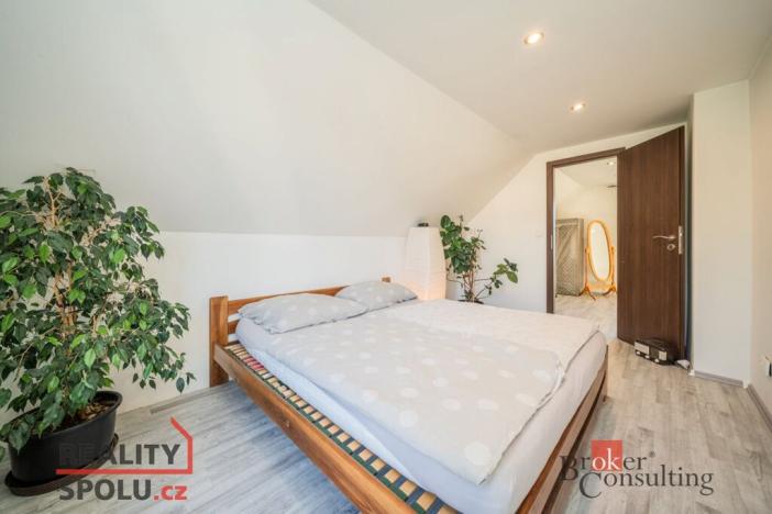 Prodej rodinného domu, Nespeky, Sluneční, 143 m2