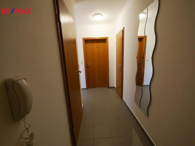 Pronájem bytu 1+1, Nupaky, Luční, 52 m2