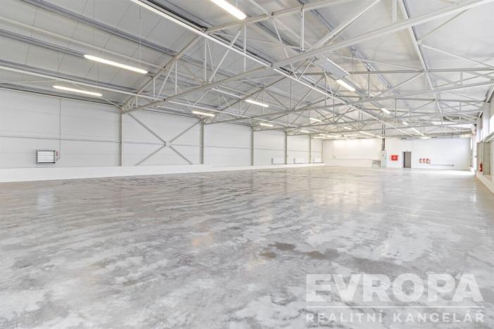 Pronájem skladu, Havlíčkův Brod, okres havlíčkův brod, 8000 m2