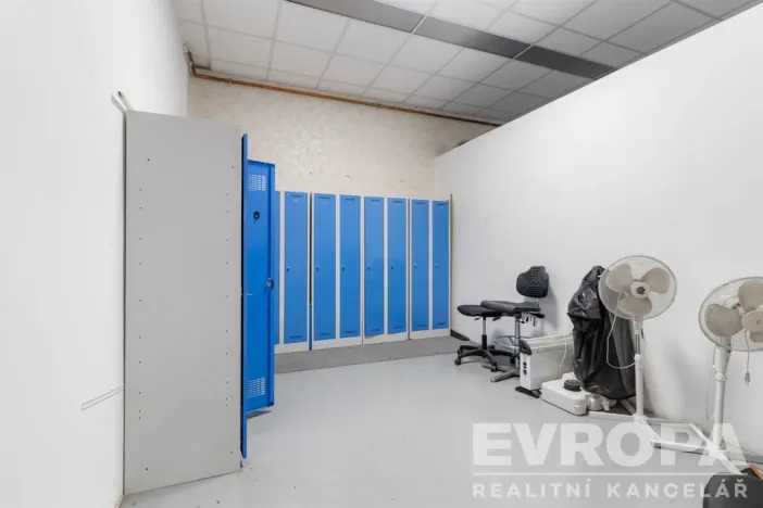 Pronájem skladu, Havlíčkův Brod, okres havlíčkův brod, 8000 m2