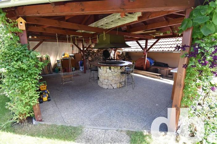 Prodej rodinného domu, Sadov, 366 m2