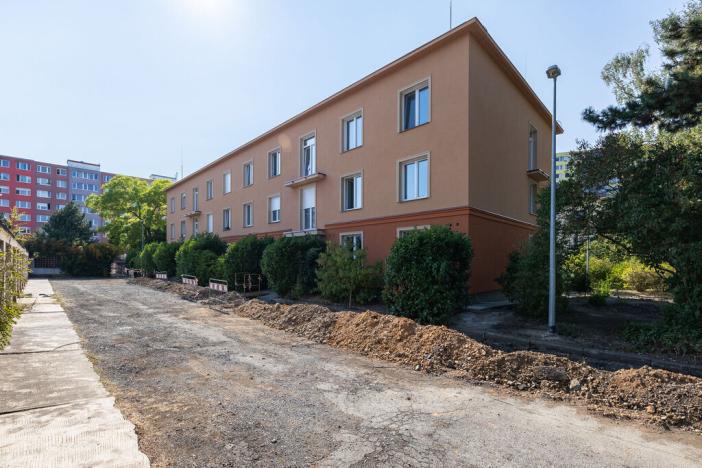 Pronájem bytu 1+1, Praha - Braník, Novodvorská, 40 m2