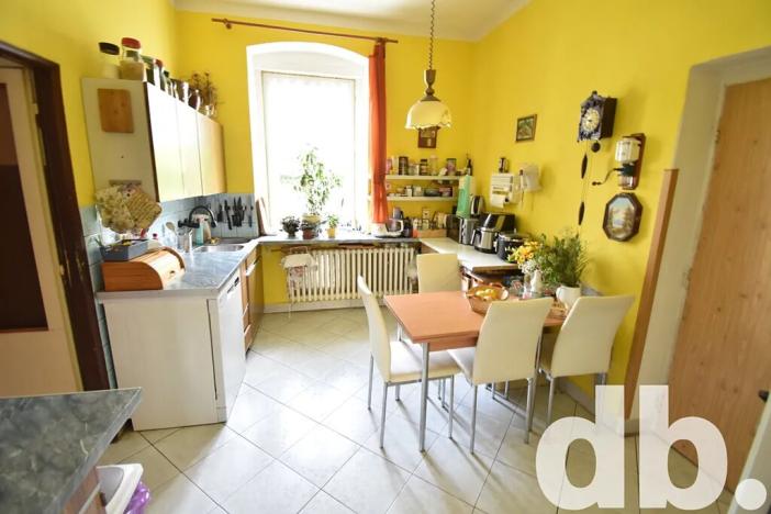 Prodej vícegeneračního domu, Karlovy Vary, K Přehradě, 568 m2