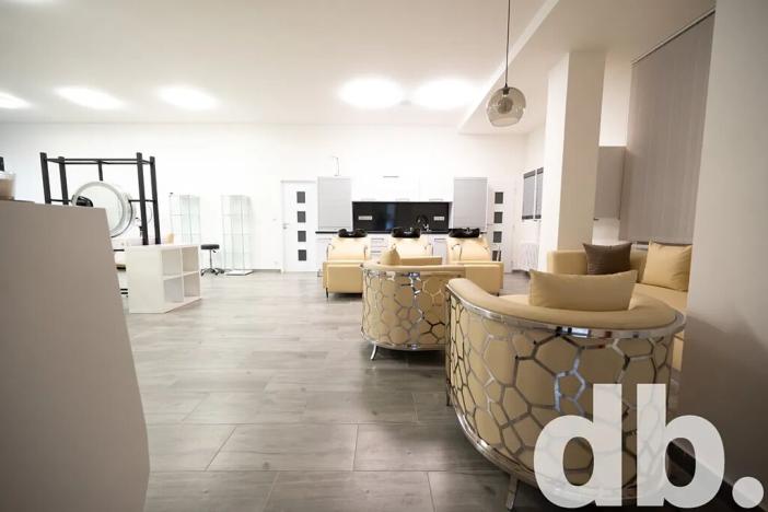 Pronájem komerční nemovitosti, Karlovy Vary, U Koupaliště, 70 m2