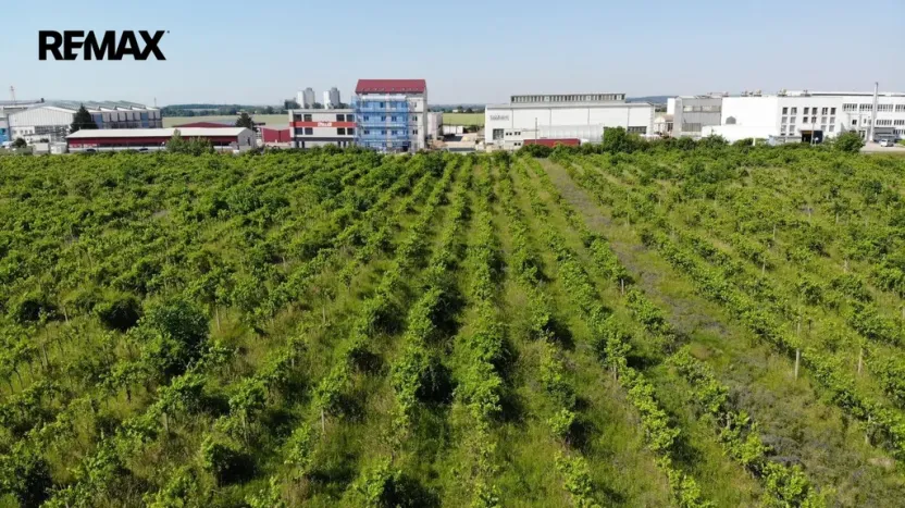 Prodej komerčního pozemku, Brno, 2465 m2