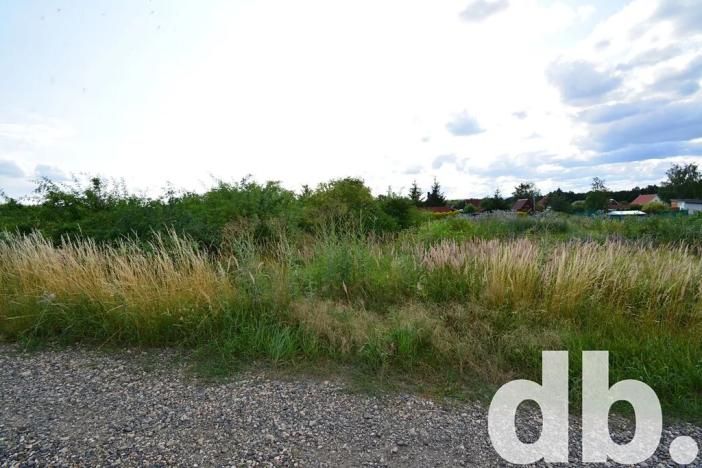 Prodej pozemku pro bydlení, Chbany, 915 m2