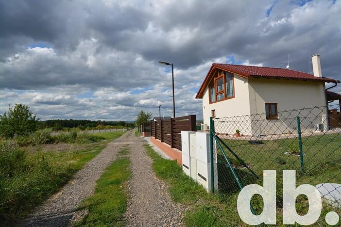 Prodej pozemku pro bydlení, Chbany, 915 m2