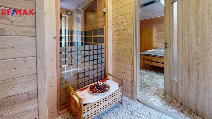 Prodej ubytování, Blatnice pod Svatým Antonínkem, 400 m2