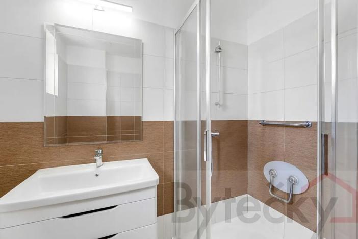 Prodej vícegeneračního domu, Jesenice, Plavecká, 215 m2