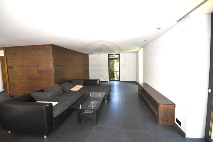 Prodej rodinného domu, Mikulovice, 380 m2