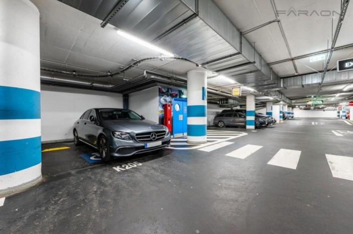 Pronájem bytu 4+1, Praha - Smíchov, Stroupežnického, 101 m2