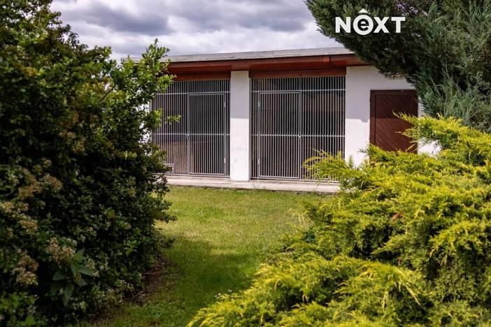 Prodej rodinného domu, Březno, 380 m2