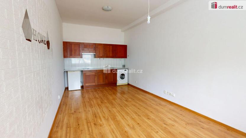 Pronájem bytu 1+kk, Opava - Předměstí, Kasárenská, 35 m2