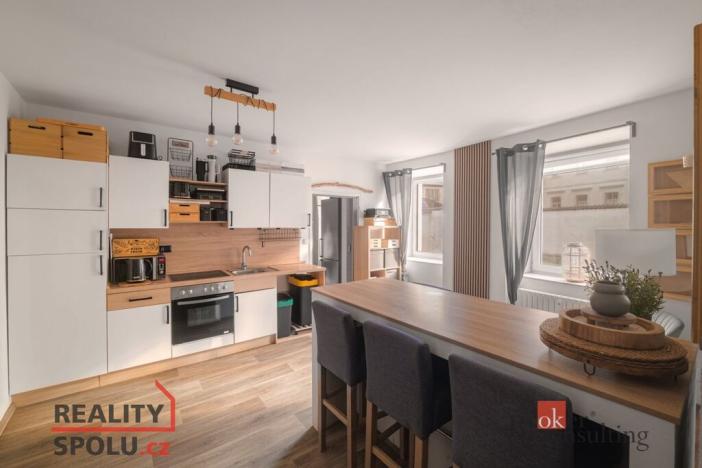 Prodej bytu 2+kk, Stod, Komenského nám., 54 m2