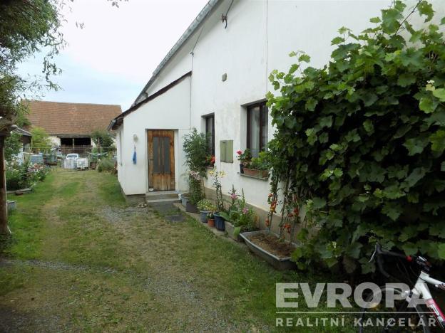 Prodej komerční nemovitosti, Líšťany - Náklov, Náklov, 109 m2