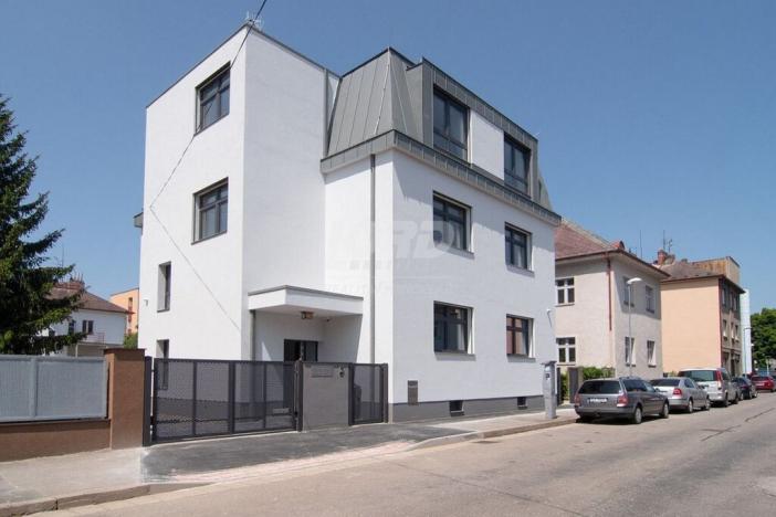 Pronájem bytu 4+kk, Hradec Králové - Pražské Předměstí, Bohuslava Martinů, 94 m2