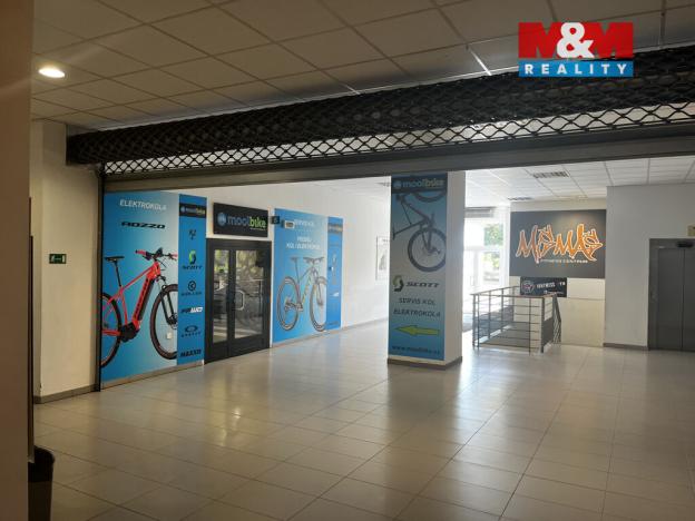 Prodej obchodního prostoru, Brno - Židenice, Gajdošova, 342 m2