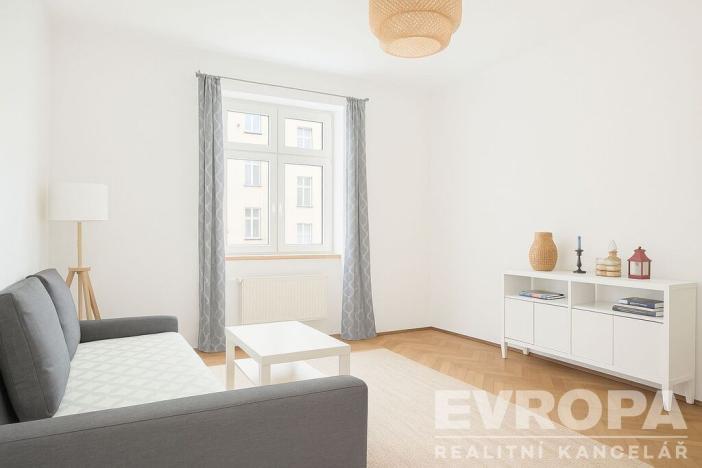 Prodej bytu 2+1, Praha - Holešovice, Schnirchova, 60 m2