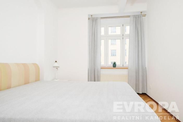 Prodej bytu 2+1, Praha - Holešovice, Schnirchova, 60 m2