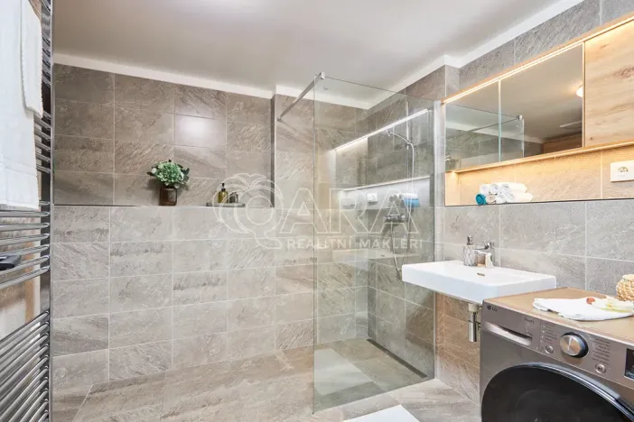 Prodej bytu 2+kk, Borová Lada, 71 m2