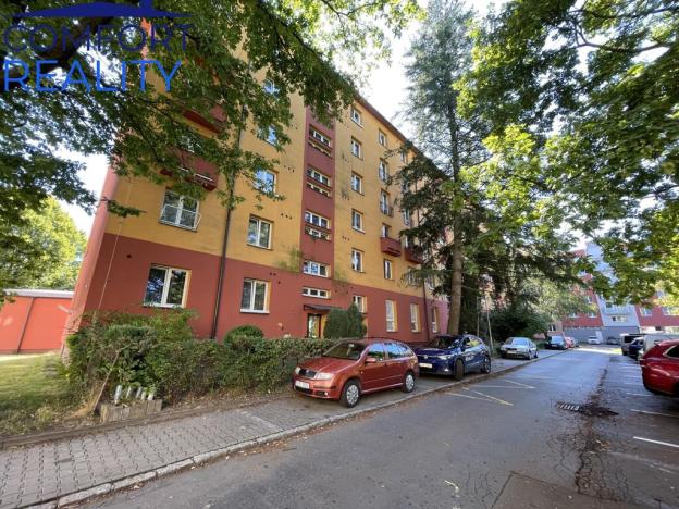 Prodej bytu 2+1, Ostrava - Poruba, Liptaňské náměstí, 58 m2